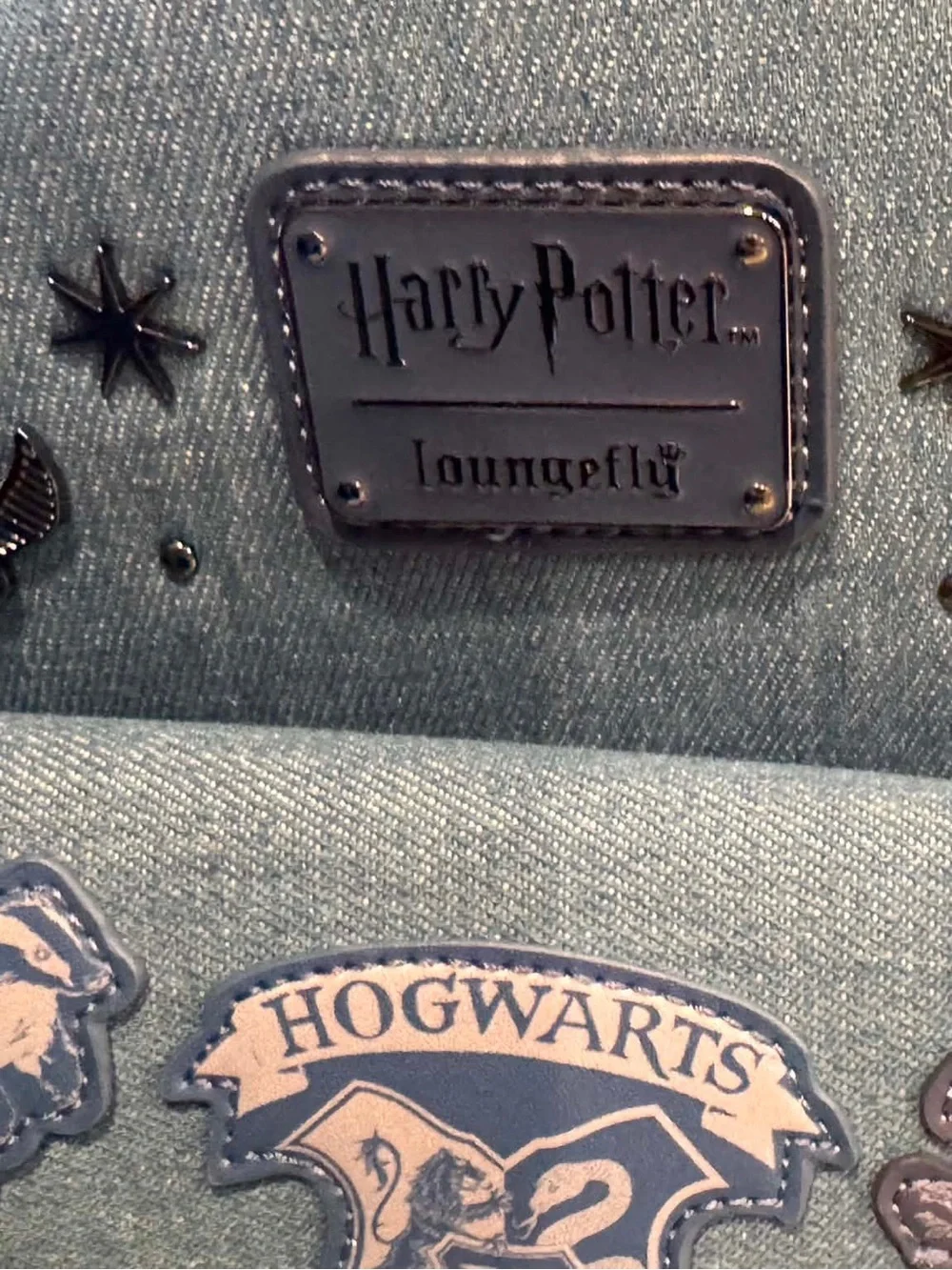 RARE HARRY POTTER Loungefly Denim & leather Hogwarts Crest Mini Backpack - Blue